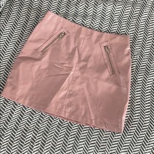 Forever 21 Light Pink Mini-Skirt (M)
